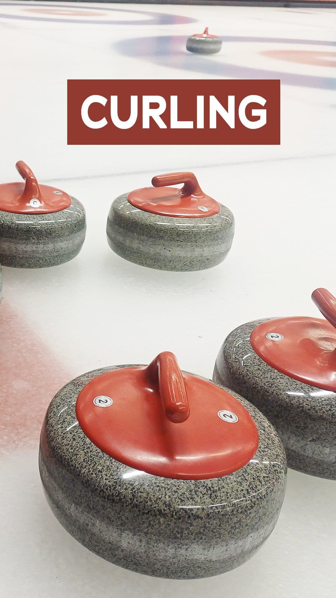 Představení curlingového vybavení: hrací kameny a koště. Z čeho se skládají?