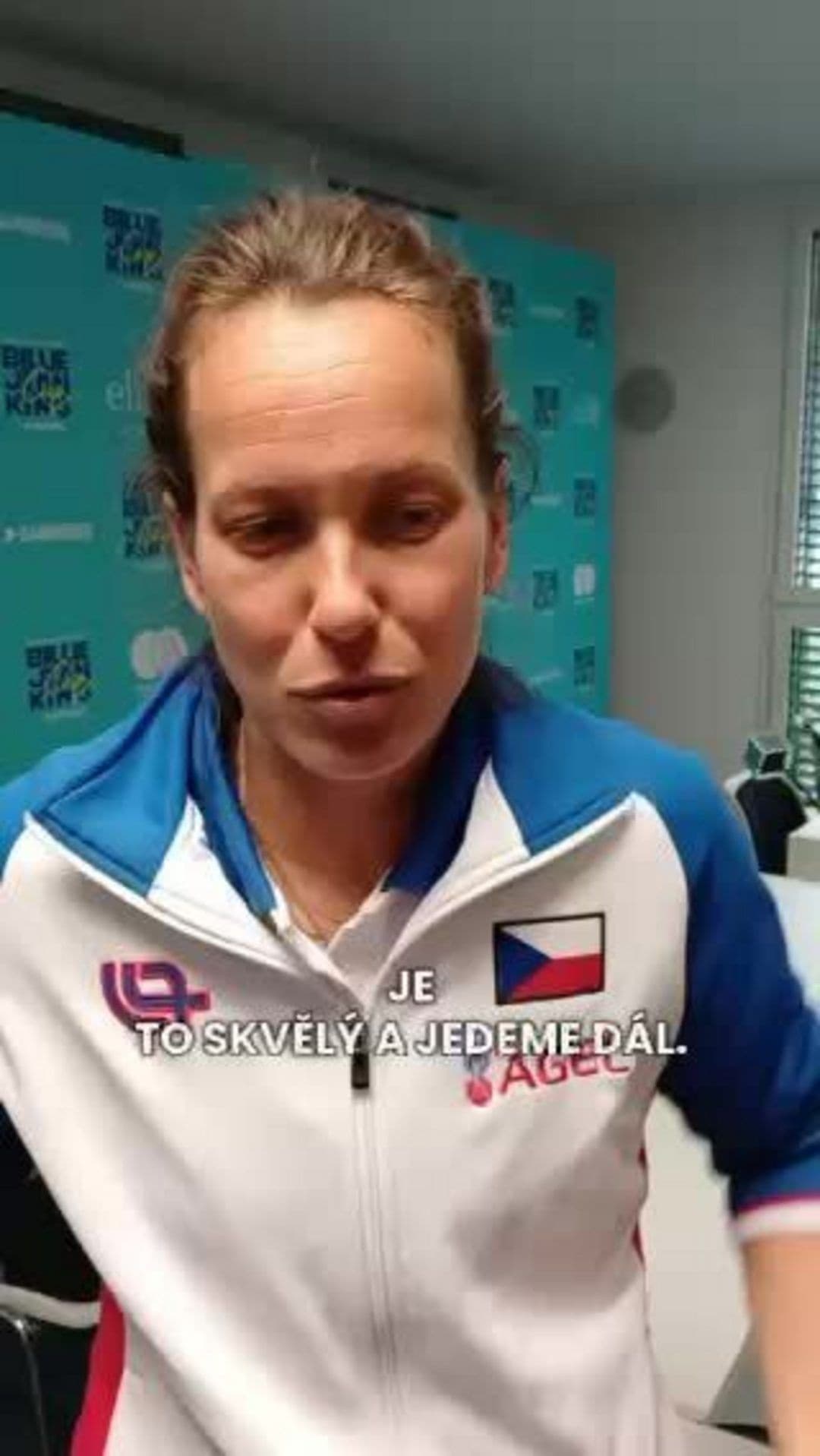 Barbora Strýcová první den v nové práci na pozici české kapitánky