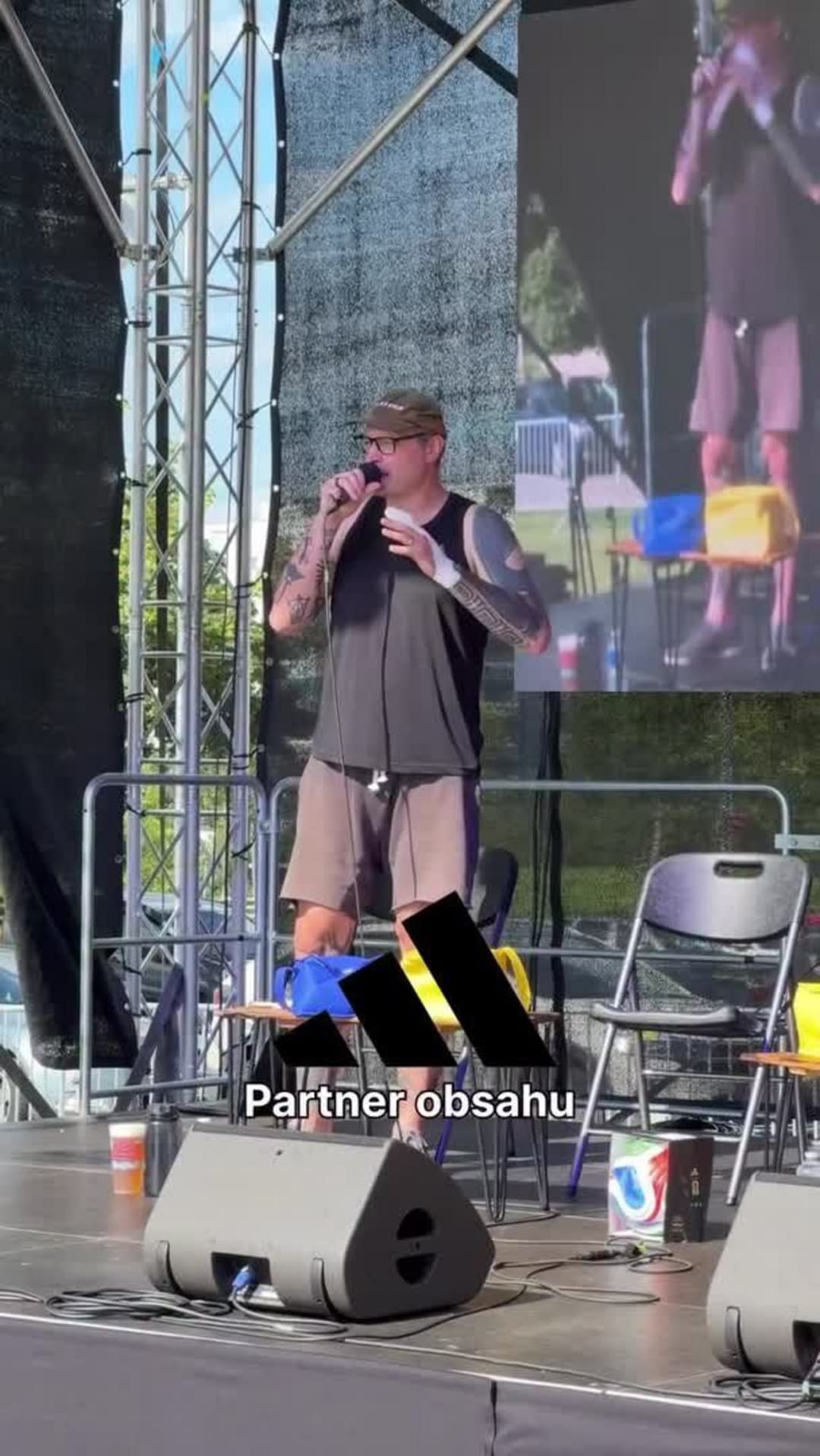 Liga naruby na Chodově: Předzápasový blok právě začal